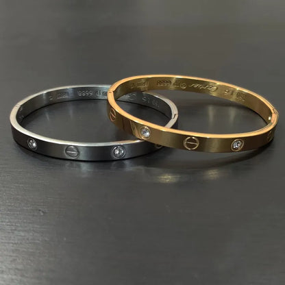 gold platted bracelet