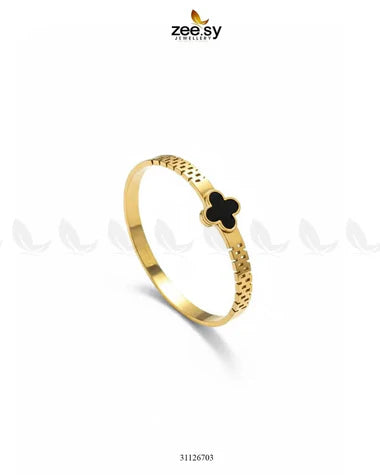 gold platted bracelet
