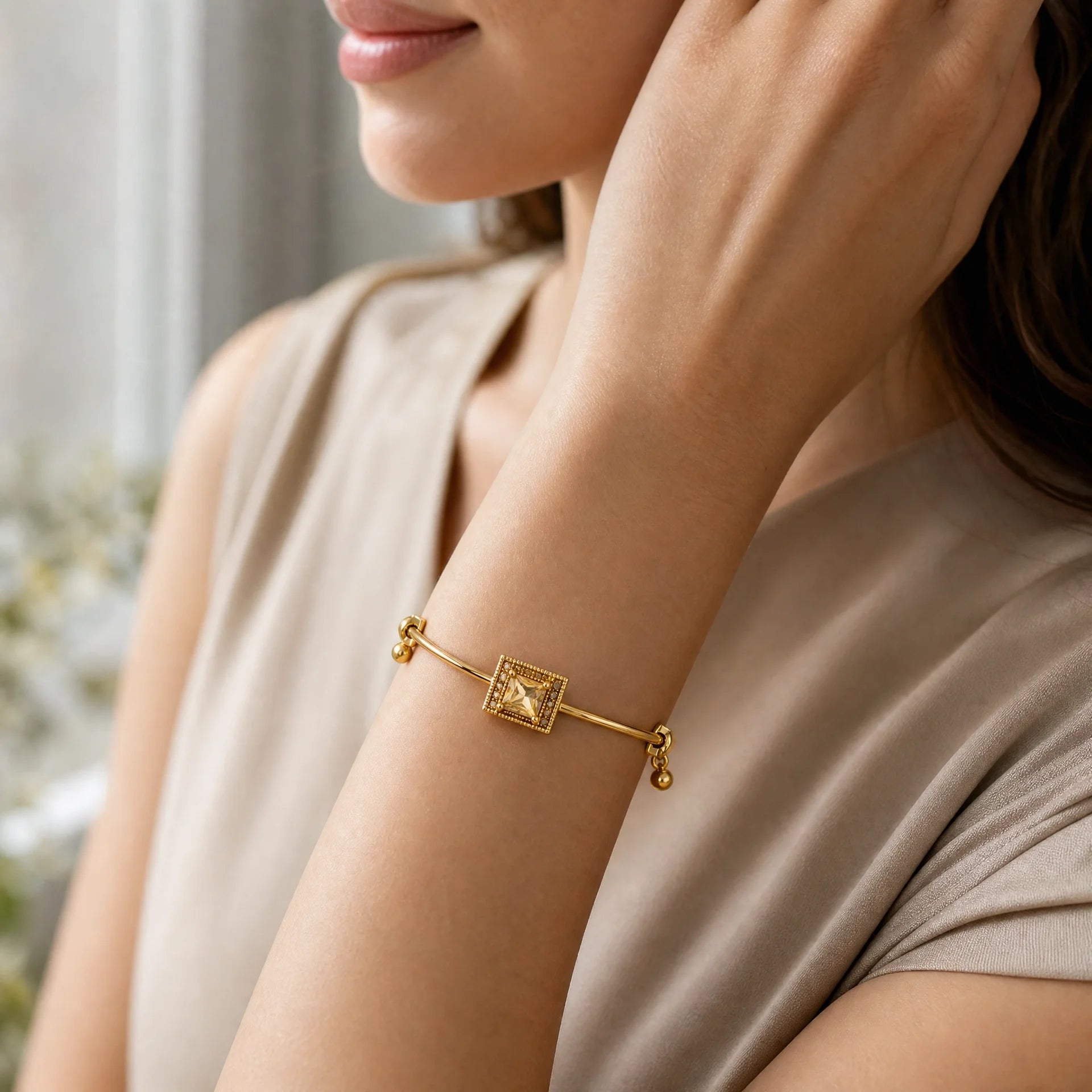 Gold Stainless Steel Crystal Lock Bracelet for Women